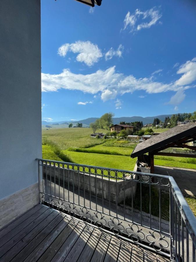 Villa Iris Asiago - Giardino E Parcheggio Dış mekan fotoğraf